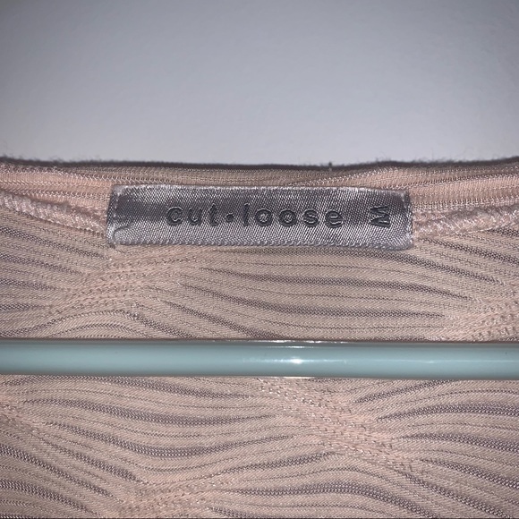 Women’s M Cut Loose Light Peach A-Line 3/4 Sleeve Textured Burnout Top - Picture 3 of 11